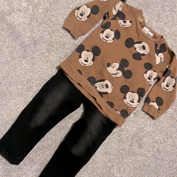 H&M Other - H&M x Disney collection Mickey crew neck